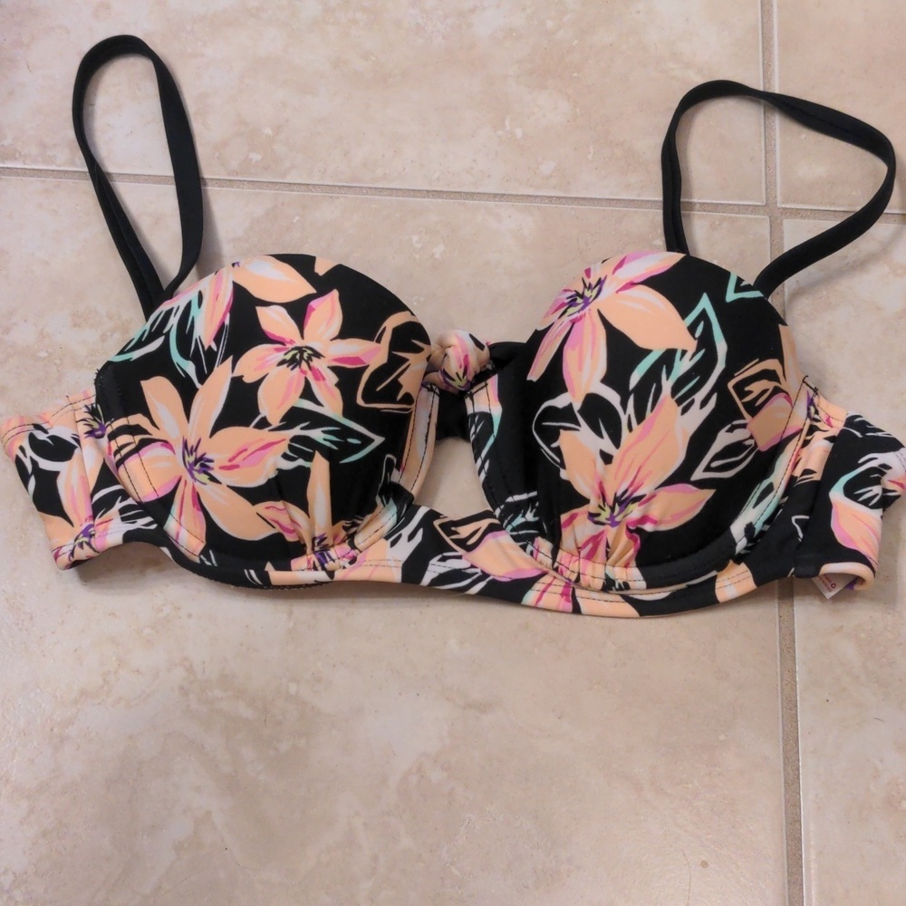 Padded swim top size small